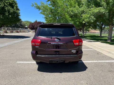 2015 Toyota Sequoia SR5
