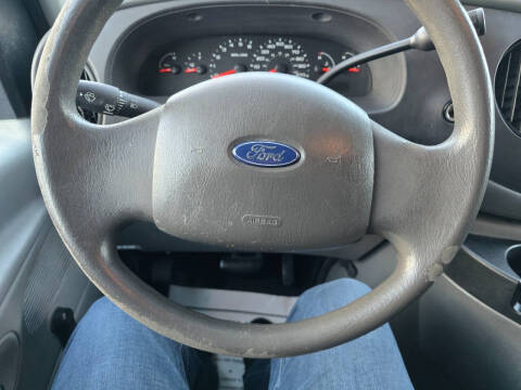 2006 Ford E-Series E-250