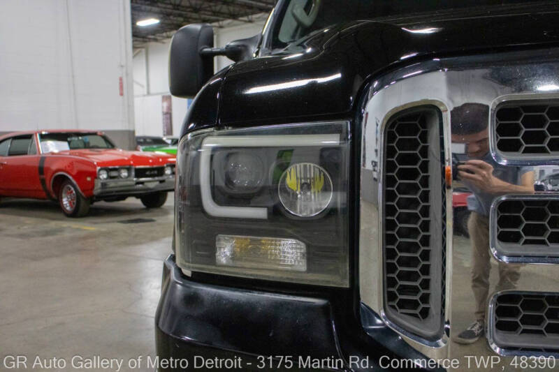 2005 Ford Excursion XLT