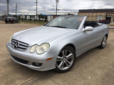 2006 Mercedes-Benz CLK for sale at TETCO AUTO SALES  / TETCO FUNDING in Dallas TX