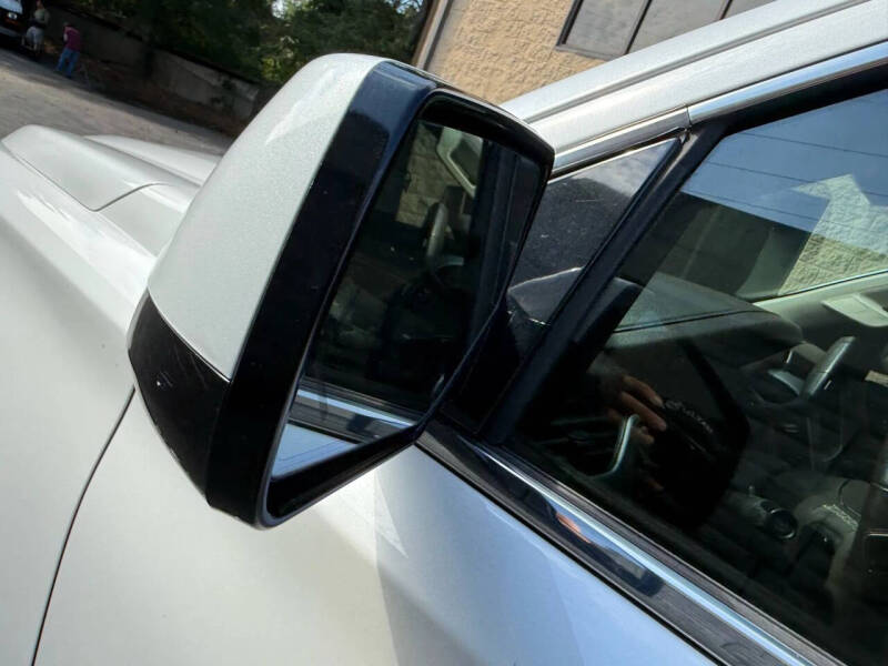 2018 GMC Yukon XL SLT