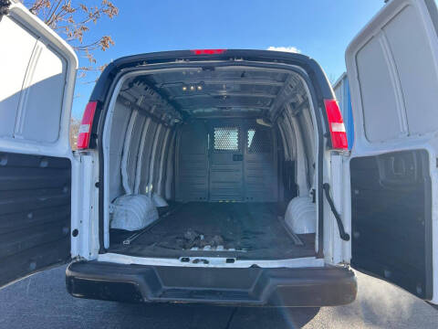 2017 Chevrolet Express 2500