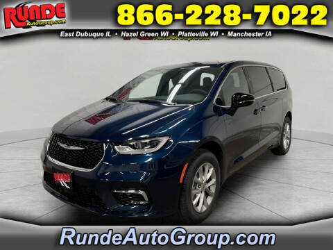 2025 Chrysler Pacifica for sale at Runde PreDriven in Hazel Green WI