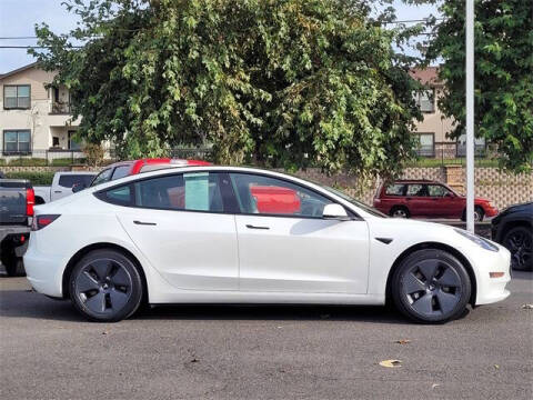 2022 Tesla Model 3 Long Range