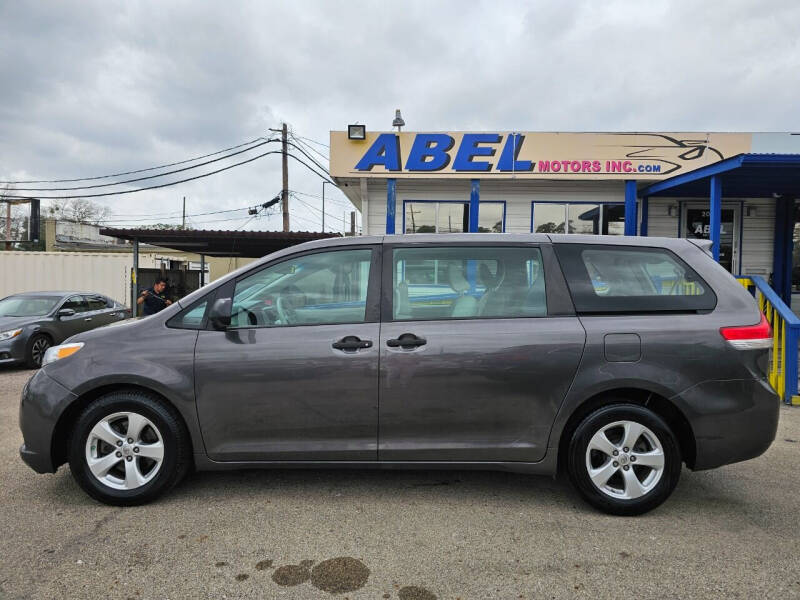 2013 Toyota Sienna L 7-Passenger