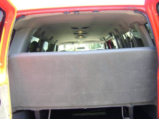 2003 Ford E-Series E-350 SD XL