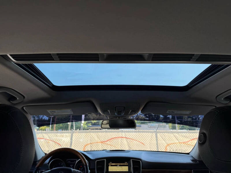 2012 Mercedes-Benz M-Class ML 550