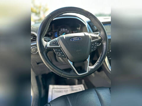 2017 Ford Edge Titanium