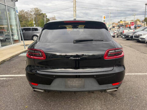 2018 Porsche Macan