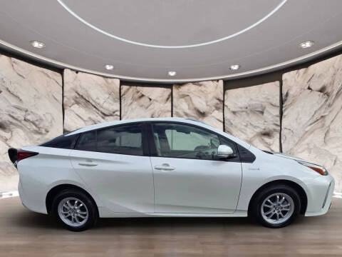 2019 Toyota Prius LE AWD-e