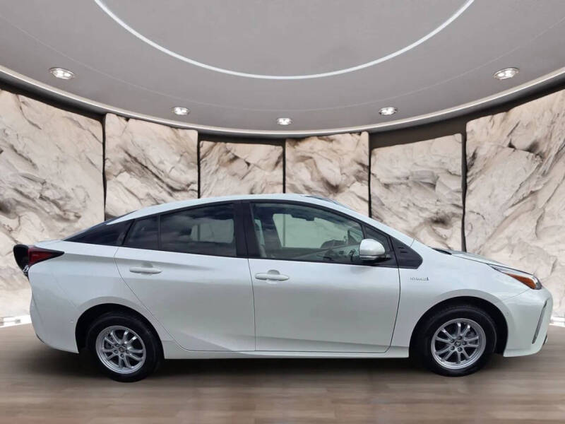 2019 Toyota Prius LE AWD-e