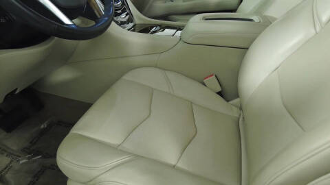 2018 Cadillac Escalade Luxury