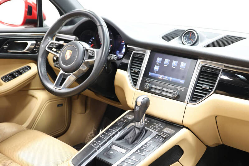 2018 Porsche Macan