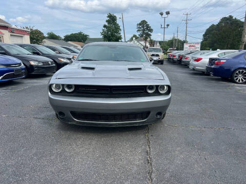 2015 Dodge Challenger SXT