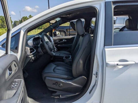 2025 Chrysler Pacifica Plug-In Hybrid