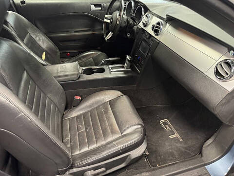 2007 Ford Mustang GT Deluxe