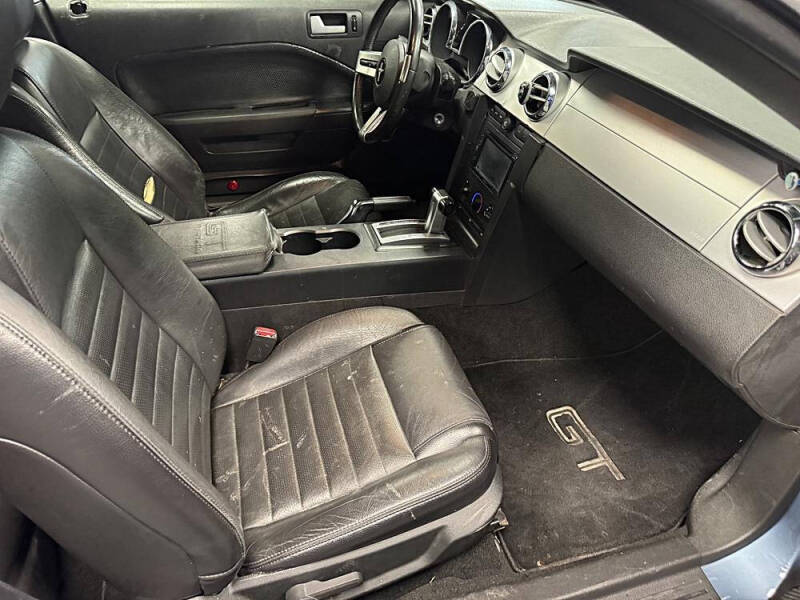 2007 Ford Mustang GT Deluxe