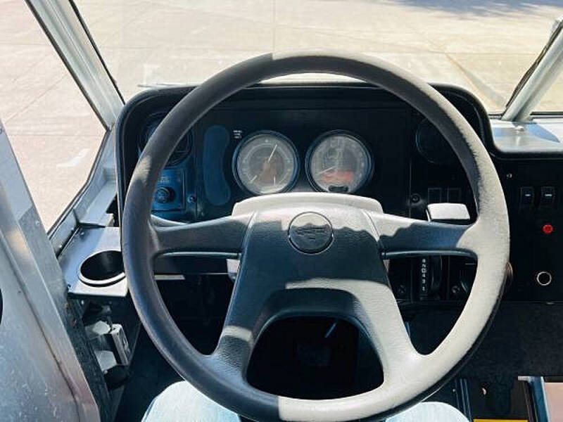 2006 Freightliner MT45 Chassis