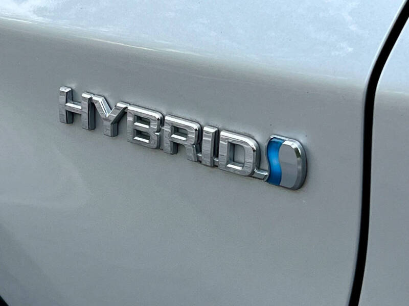 2010 Toyota Prius III