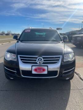 2008 Volkswagen Touareg 2 for sale at UNITED AUTO INC in South Sioux City NE
