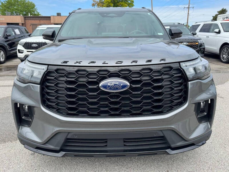 2025 Ford Explorer ST-Line