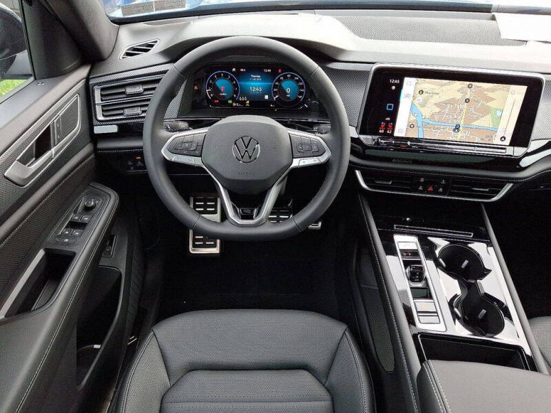 2026 Volkswagen Atlas Cross Sport SEL R-Line Black 4Motion