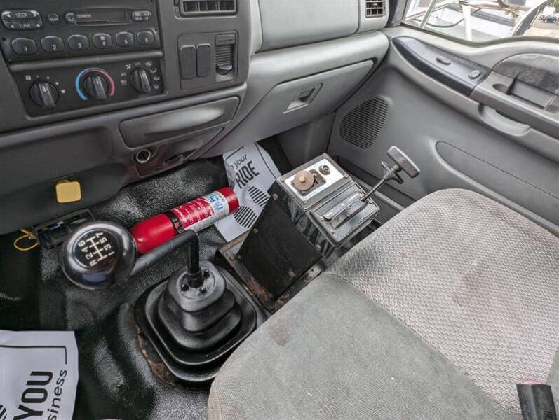 2004 Ford F-650 Super Duty