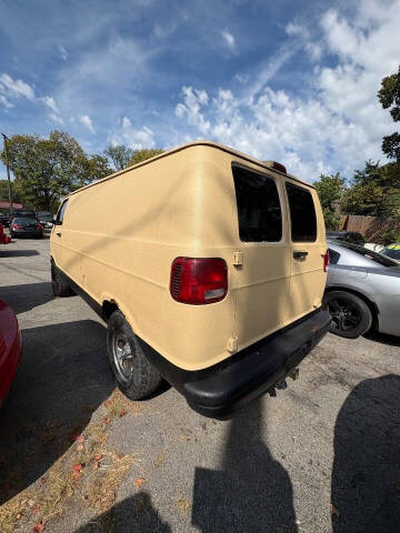 2003 Dodge Ram Van 1500