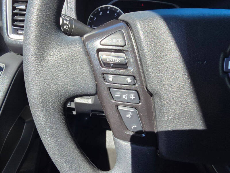 2024 Nissan Frontier SV