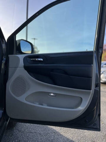 2017 Dodge Grand Caravan SE