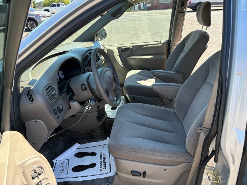 2003 Dodge Grand Caravan ES