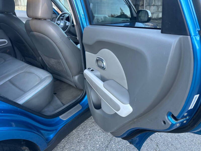 2015 Kia Soul EV +
