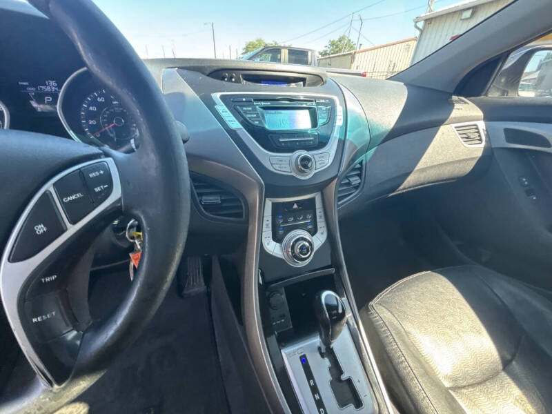 2012 Hyundai Elantra Limited