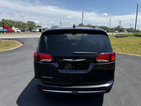 2019 Chrysler Pacifica Touring L