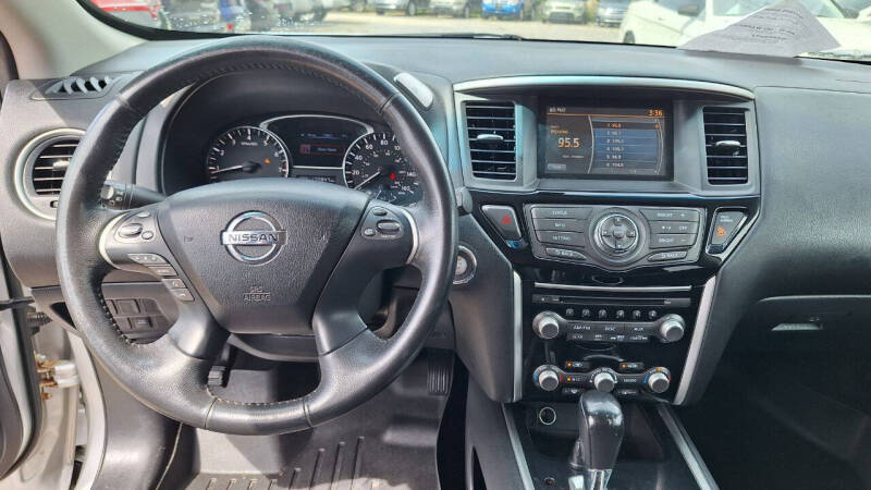 2014 Nissan Pathfinder S