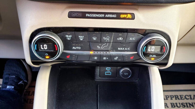 2021 Ford Escape SEL