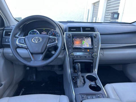 2017 Toyota Camry Hybrid