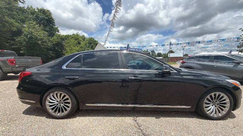 2017 Genesis G90