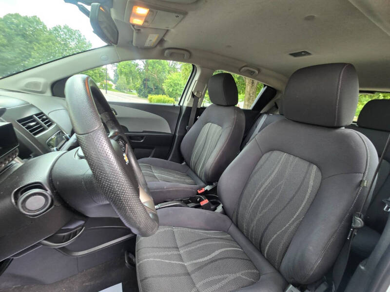 2015 Chevrolet Sonic LT Auto