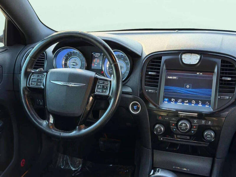 2012 Chrysler 300 S V6