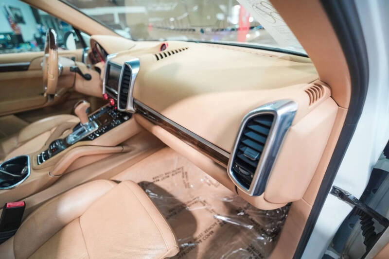 2014 Porsche Cayenne S Hybrid