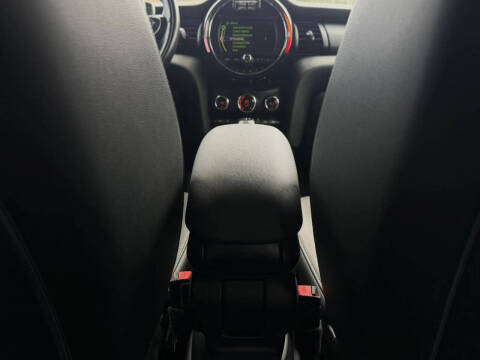 2018 MINI Hardtop 4 Door Cooper