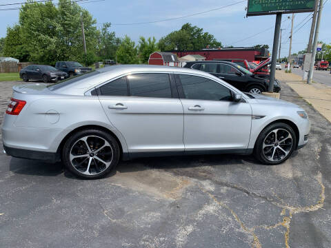 2015 Ford Taurus SEL