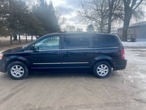 2010 Chrysler Town and Country for sale at Iowa Auto Sales, Inc in Sioux City IA