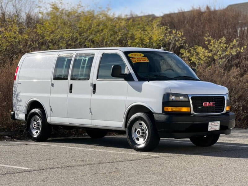 2023 GMC Savana 2500