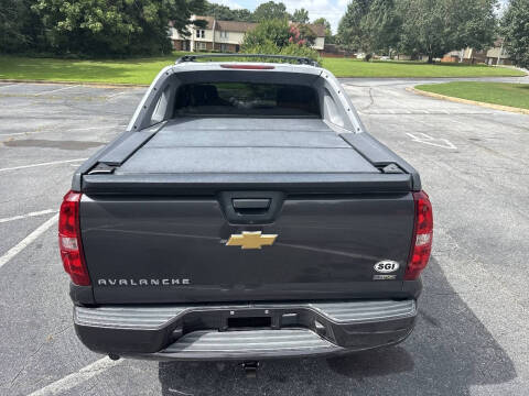 2011 Chevrolet Avalanche LTZ