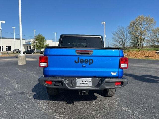 2022 Jeep Gladiator 12