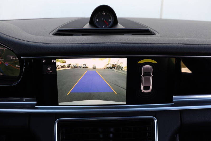 2019 Porsche Panamera 4