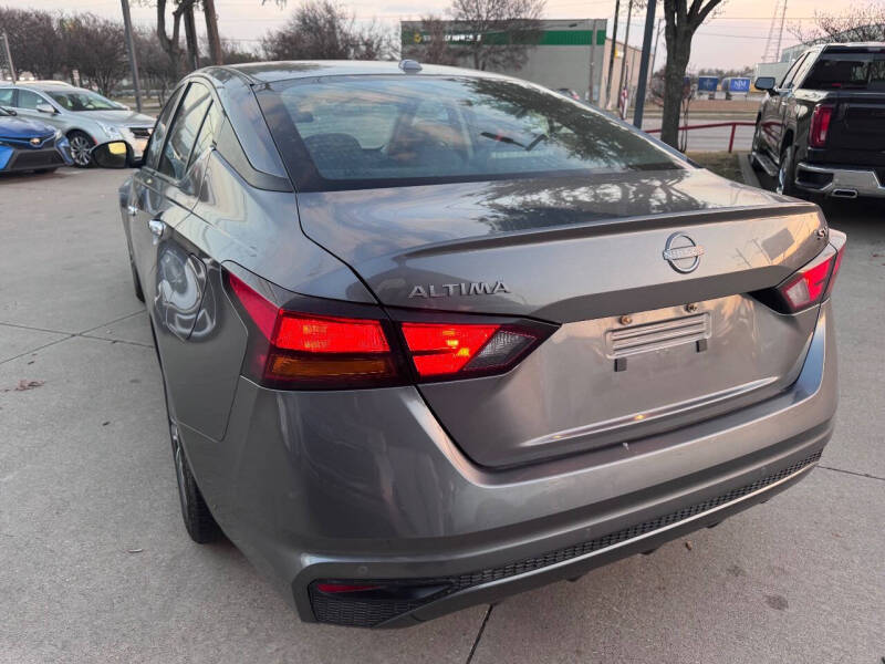 2024 Nissan Altima 2.5 SV