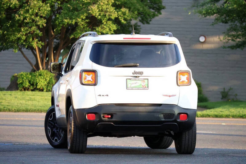 2016 Jeep Renegade Trailhawk